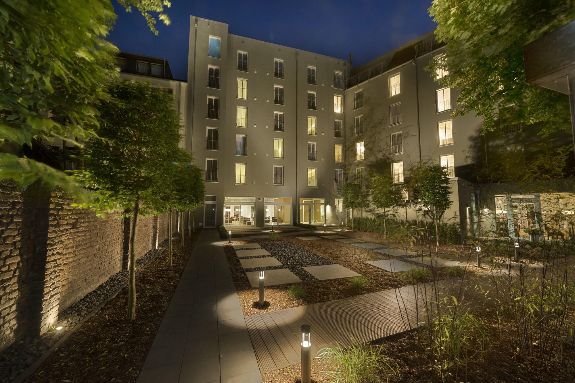 Hotel Conti Duisburg - Partner Of Sorat Hotels Exterior foto